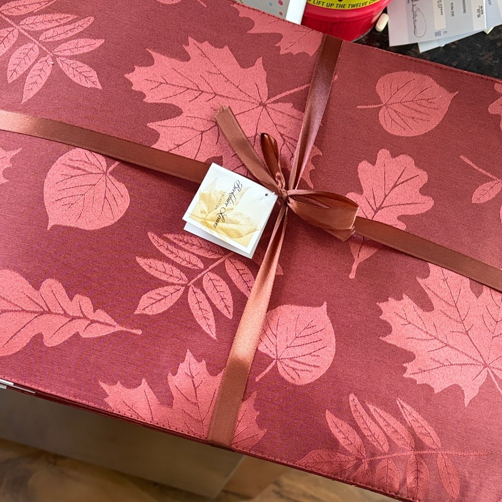 Autumn Leaf Party placemats & Napkins